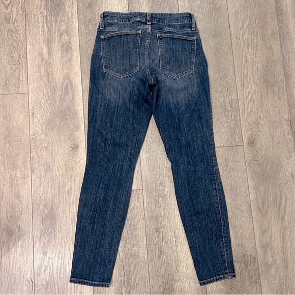 Gap Women’s Midrise Skinny Jeans. - Picture 3 of 11